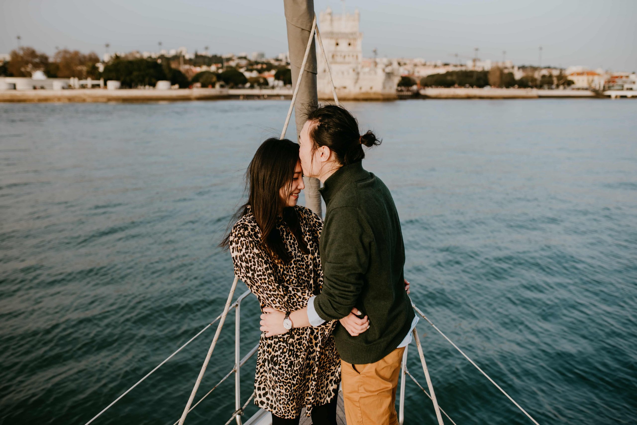 Wedding proposal on a boat in Tagus River